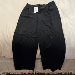 Zara women’s wide leg pants